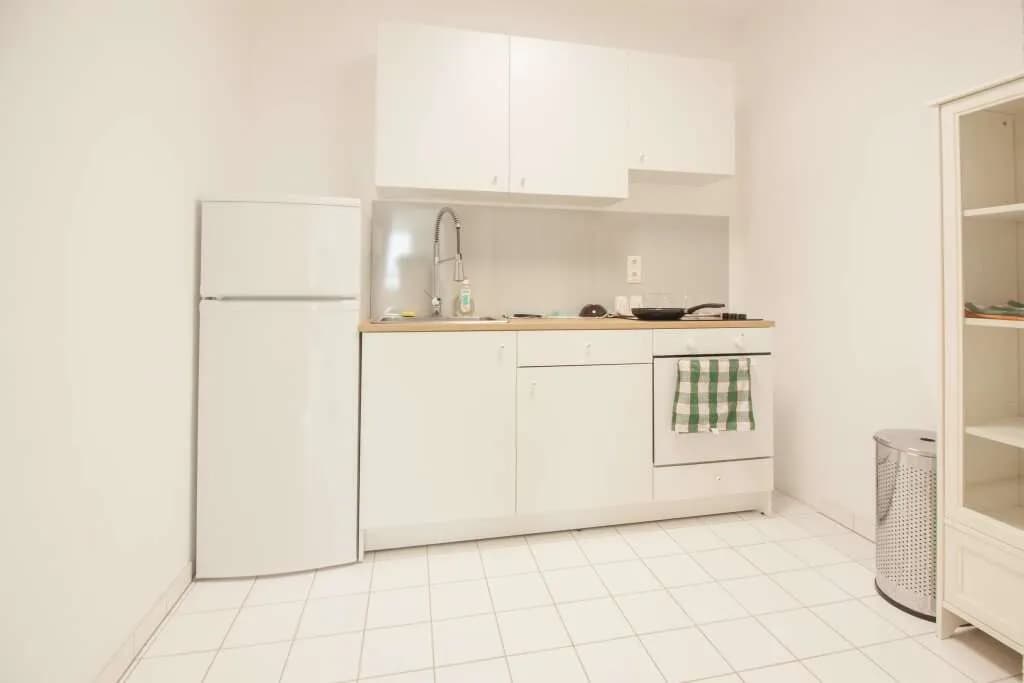 1-Zimmer-Gewerbeimmobilie mieten in Baden – 24 m², € 250 – Bild 17 von 22