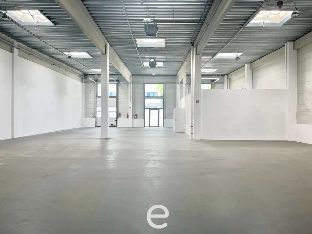 Gewerbeimmobilie mieten in Mödling – 650 m², € 6.689