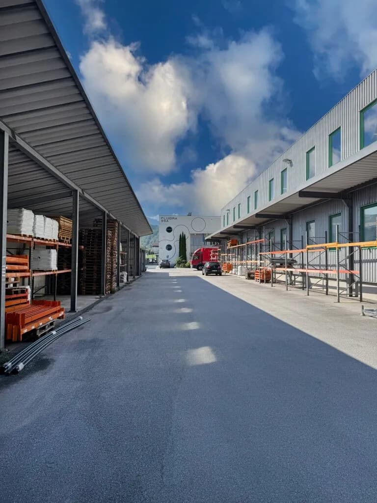 Gewerbeimmobilie kaufen in Salzburg-Umgebung – 7 300 m², € 5.510.000 – Bild 2 von 5