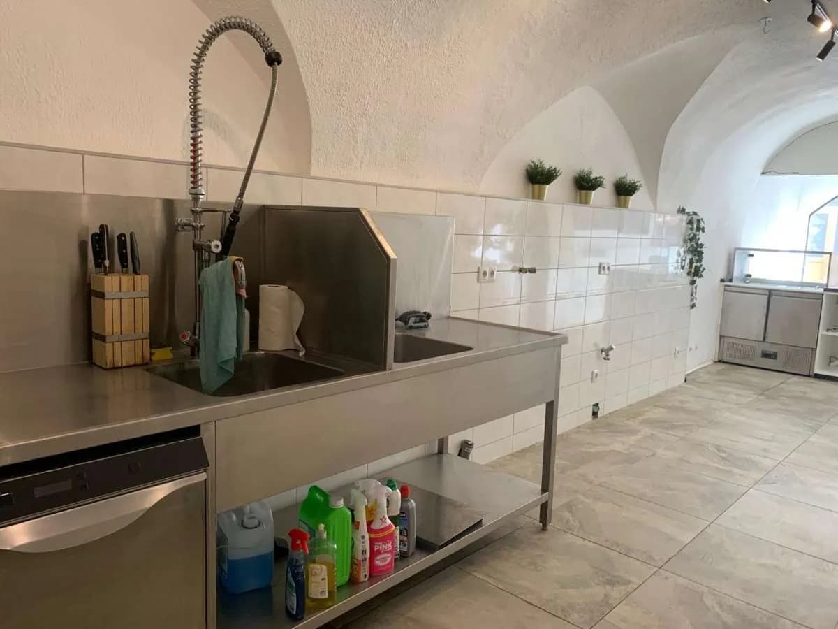 Gewerbeimmobilie mieten in Krems an der Donau – 54 m², € 1.583 – Bild 6 von 12