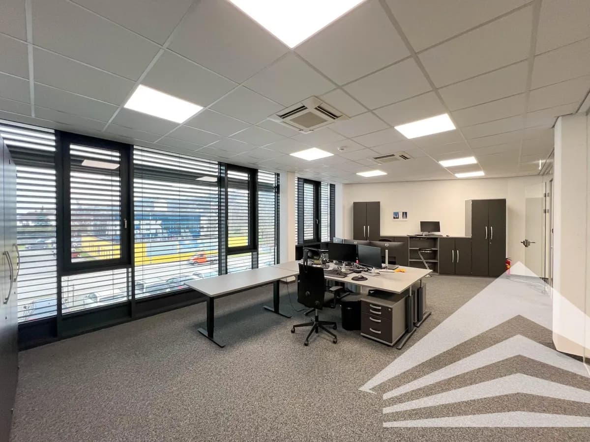 Gewerbeimmobilie mieten in Urfahr-Umgebung – 787 m², € 12.277 – Bild 3 von 12