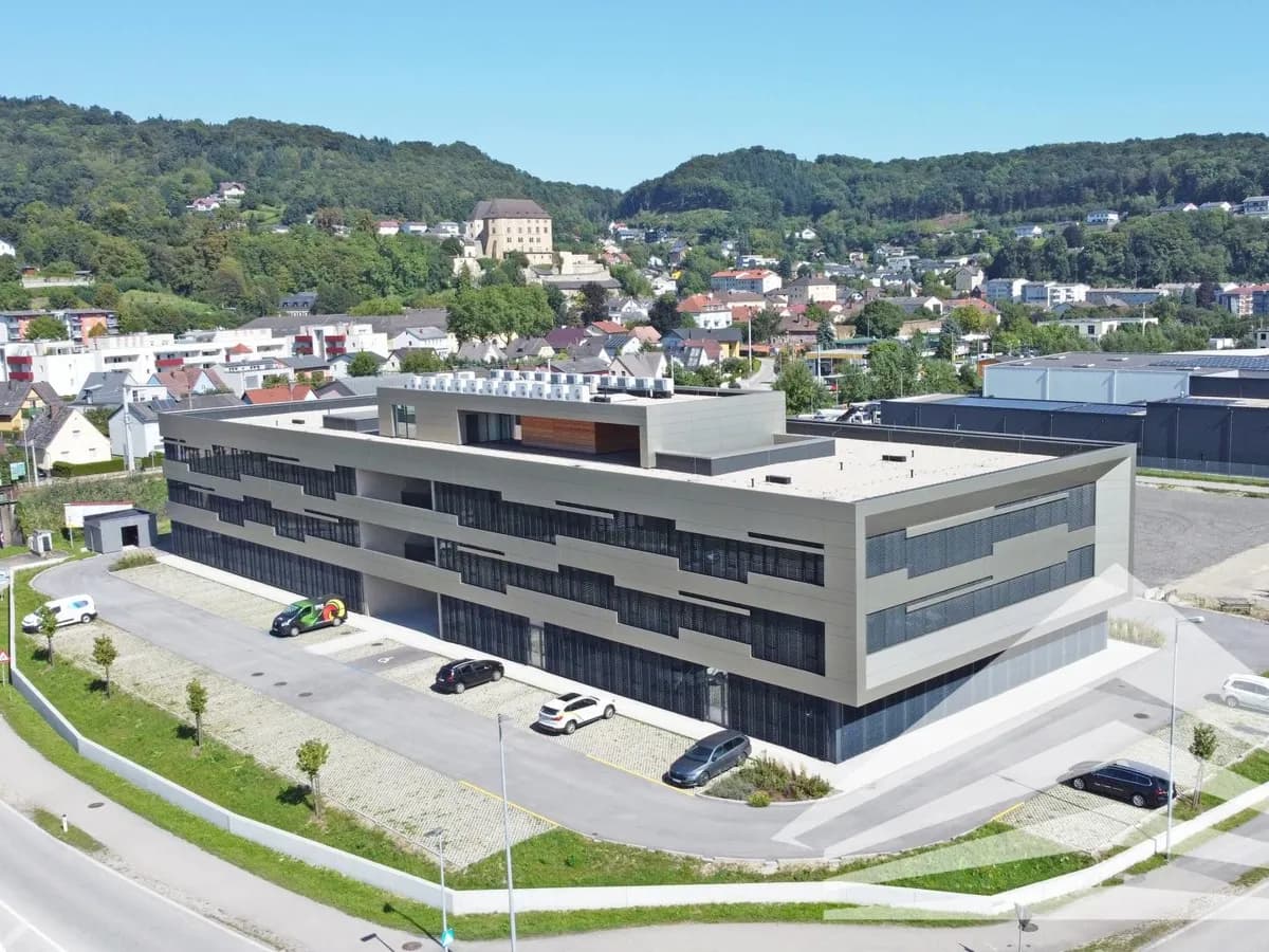Gewerbeimmobilie mieten in Urfahr-Umgebung – 787 m², € 12.277 – Bild 10 von 12