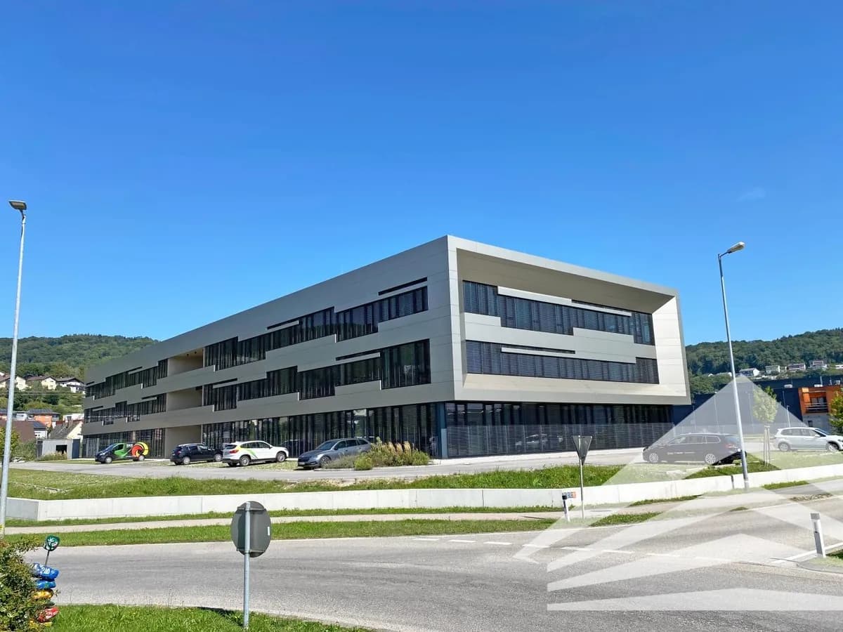 Gewerbeimmobilie mieten in Urfahr-Umgebung – 375 m², € 5.828