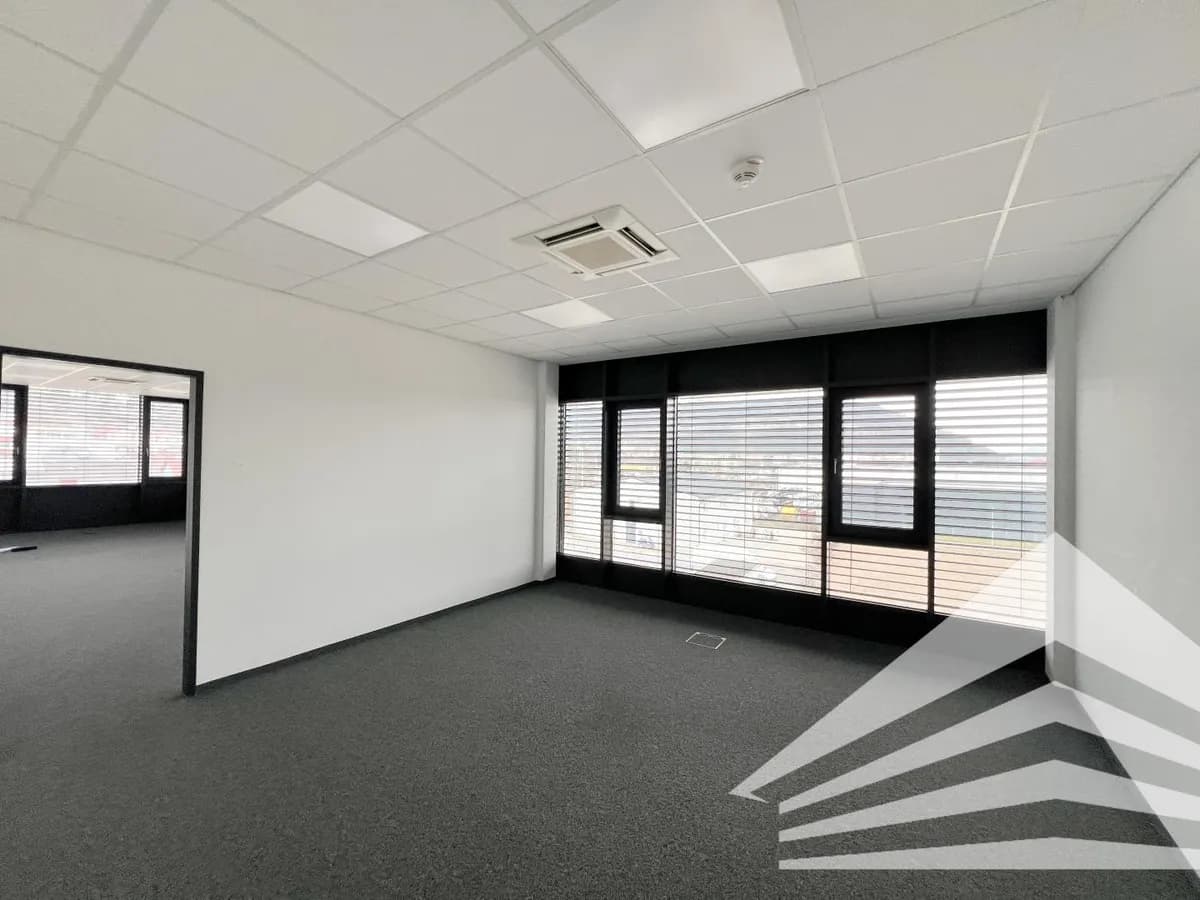 Gewerbeimmobilie mieten in Urfahr-Umgebung – 375 m², € 5.828 – Bild 3 von 12