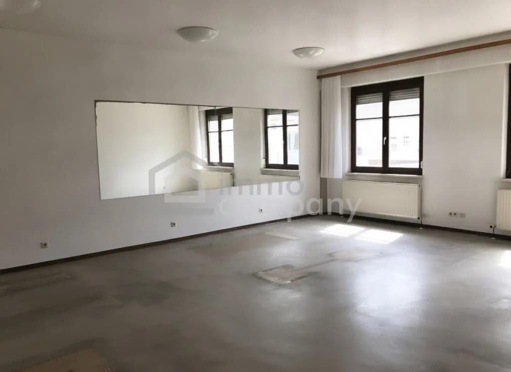 Gewerbeimmobilie mieten in Jennersdorf – 115 m², € 10