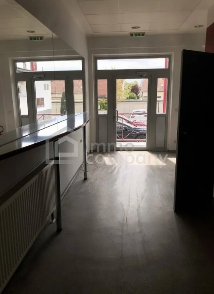 Gewerbeimmobilie mieten in Jennersdorf – 115 m², € 10 – Bild 2 von 3