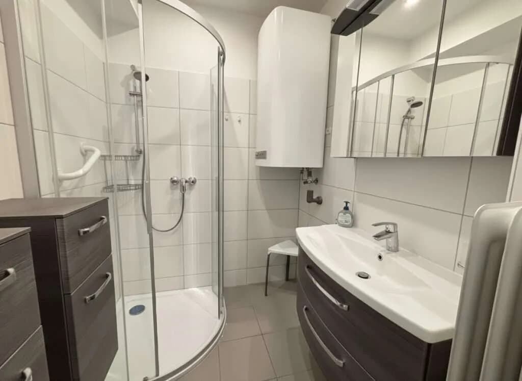 4-Zimmer-Wohnung mieten in Linz – 92 m², € 1.390 – Bild 12 von 13