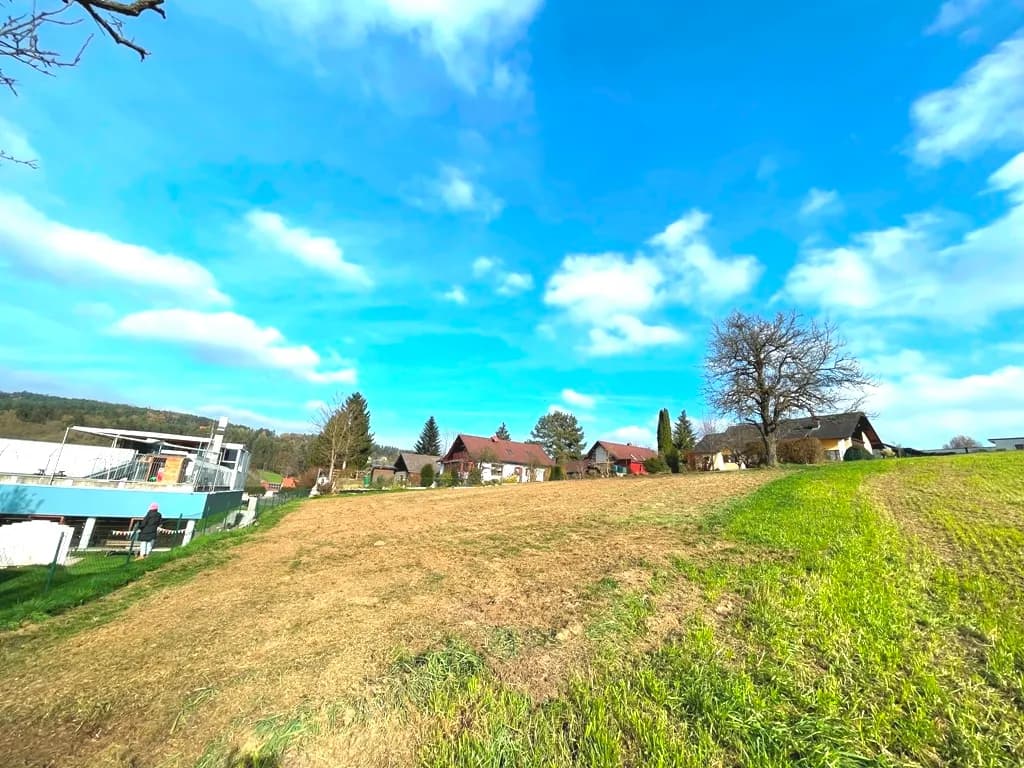 Grundstück kaufen in Graz-Umgebung – 1 196 m², € 235.000