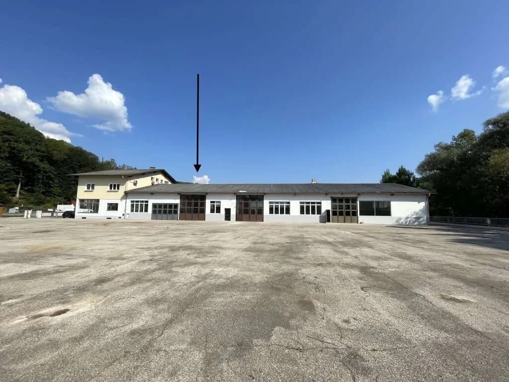 Gewerbeimmobilie mieten in Neunkirchen – 200 m², € 1.200