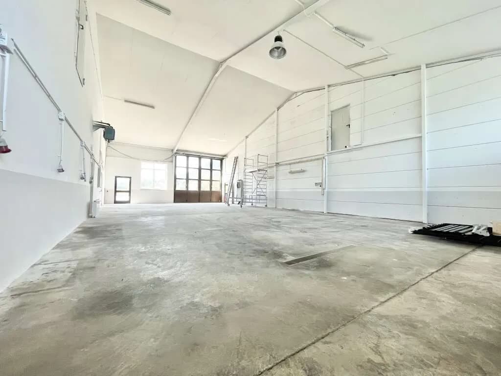 Gewerbeimmobilie mieten in Neunkirchen – 200 m², € 1.200 – Bild 2 von 6