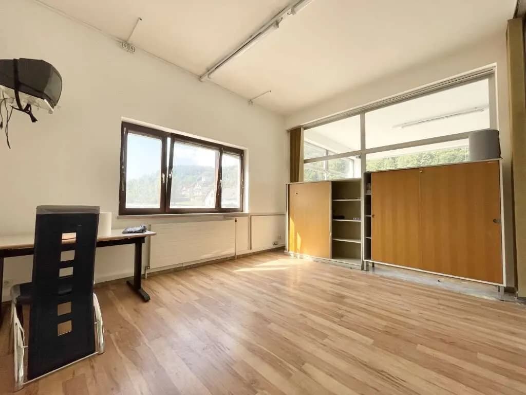 Gewerbeimmobilie mieten in Neunkirchen – 200 m², € 1.200 – Bild 5 von 6