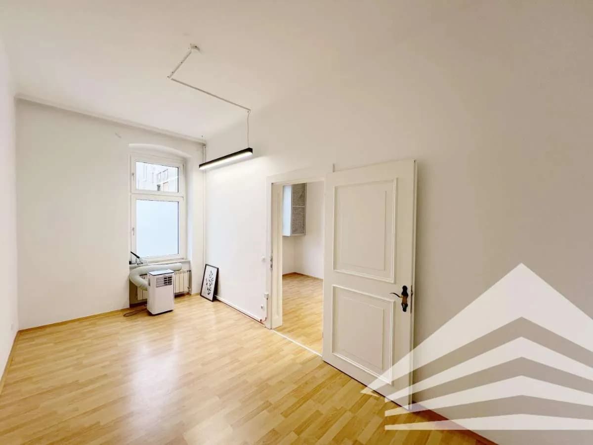 3-Zimmer-Gewerbeimmobilie mieten in Linz – 70 m², € 60 – Bild 2 von 6