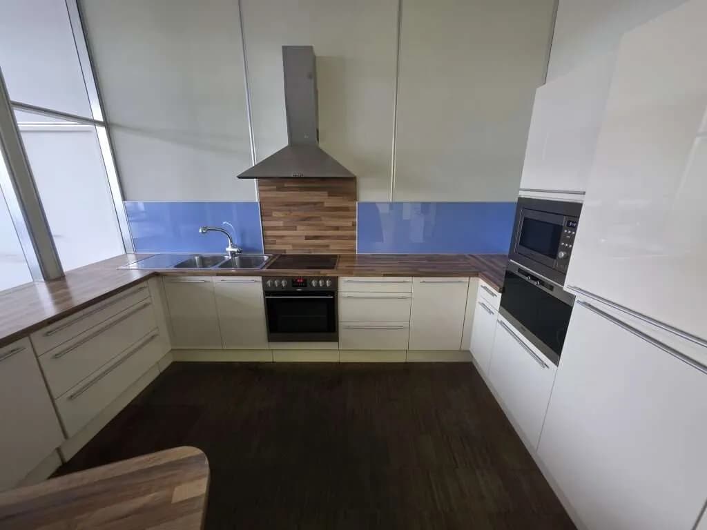 Gewerbeimmobilie mieten in Baden – 193 m², € 1.577 – Bild 8 von 8