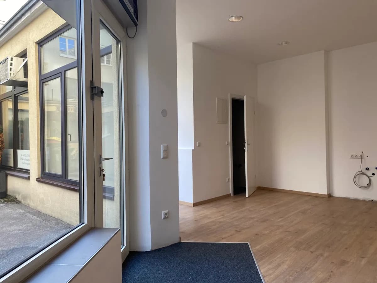 1-Zimmer-Gewerbeimmobilie kaufen in Linz – 46 m², € 229.000 – Bild 2 von 12