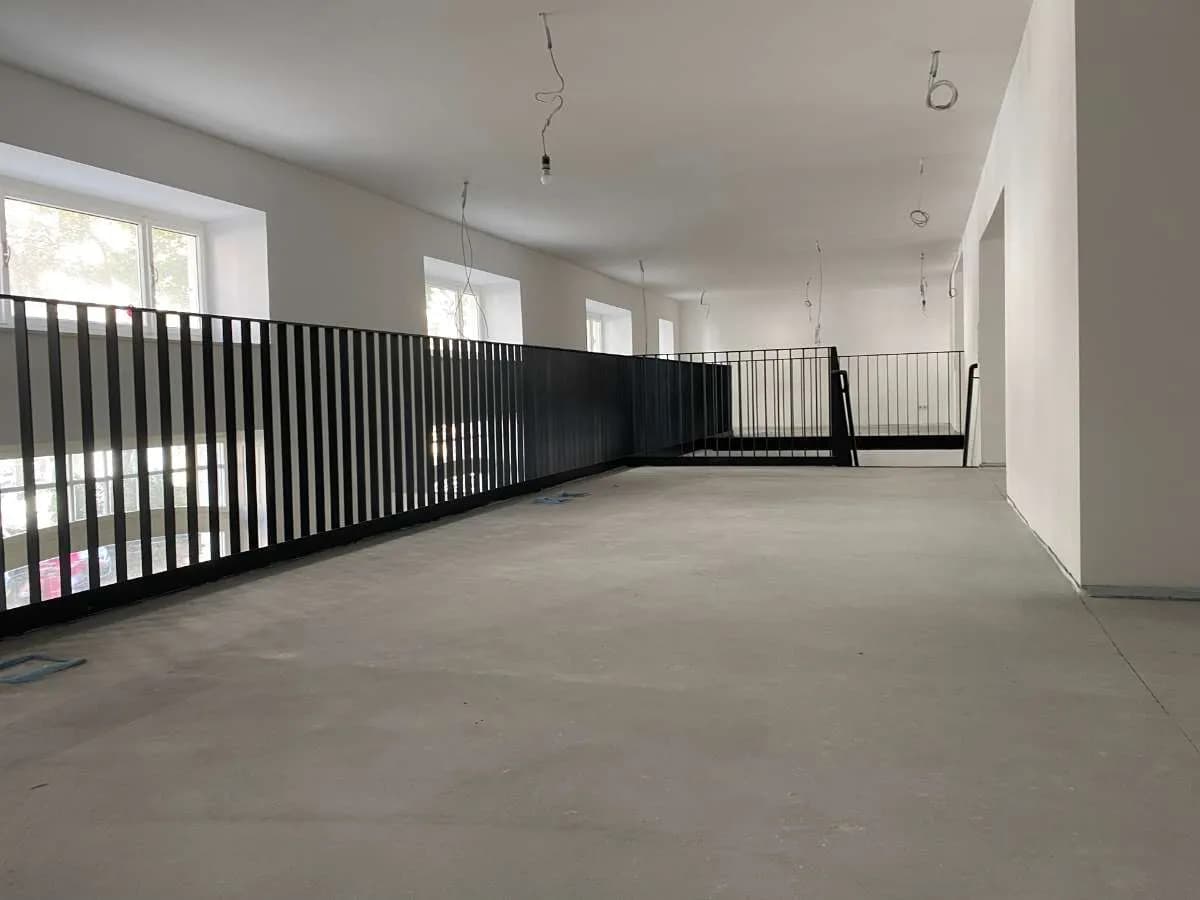 Gewerbeimmobilie mieten in Wien – 528 m², € 10 – Bild 2 von 10