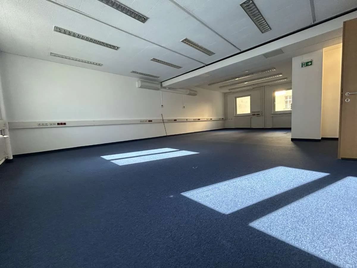Gewerbeimmobilie mieten in Wien – 370 m², € 11 – Bild 4 von 5