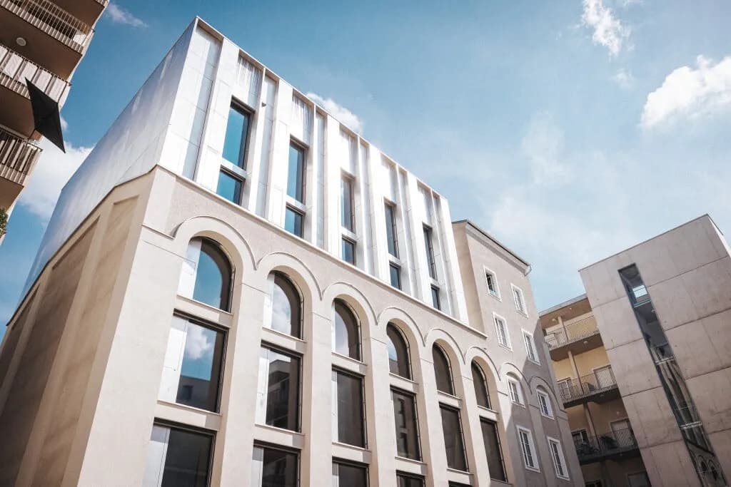 Gewerbeimmobilie mieten in Salzburg Stadt – 170 m², € 2.890