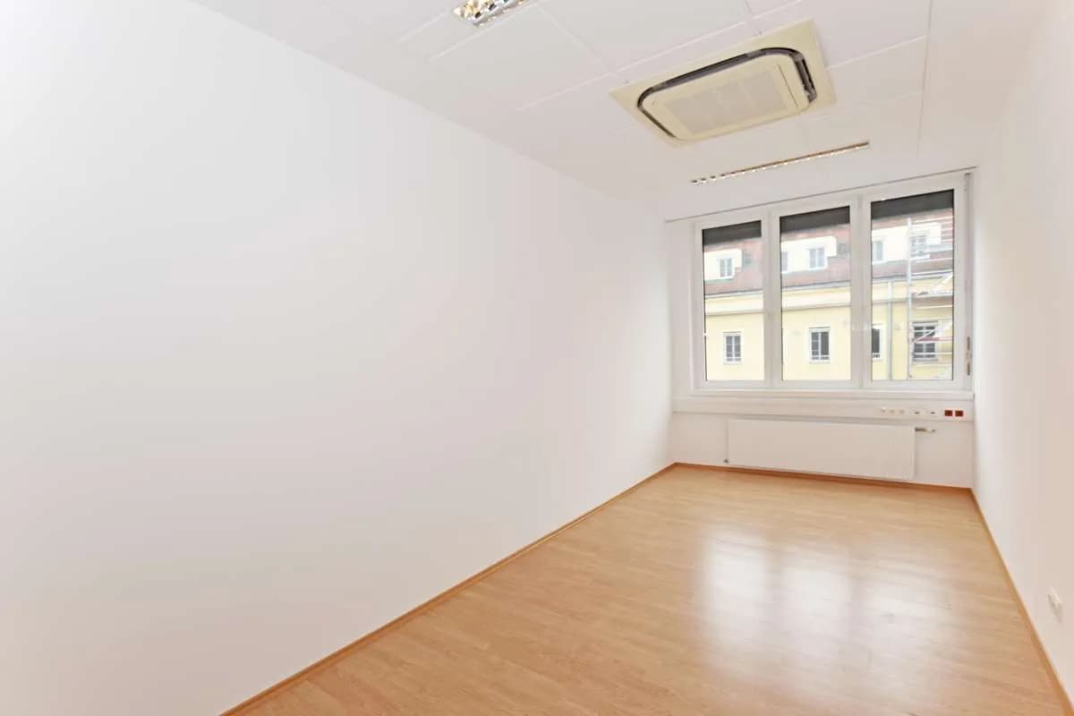 Gewerbeimmobilie mieten in Wien – 248 m², € 14 – Bild 2 von 4