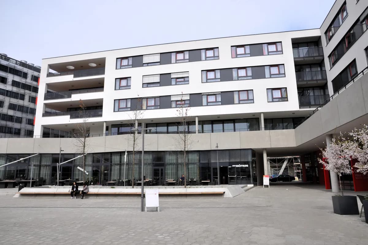 1-Zimmer-Gewerbeimmobilie mieten in Wien – 761 m², € 9.369