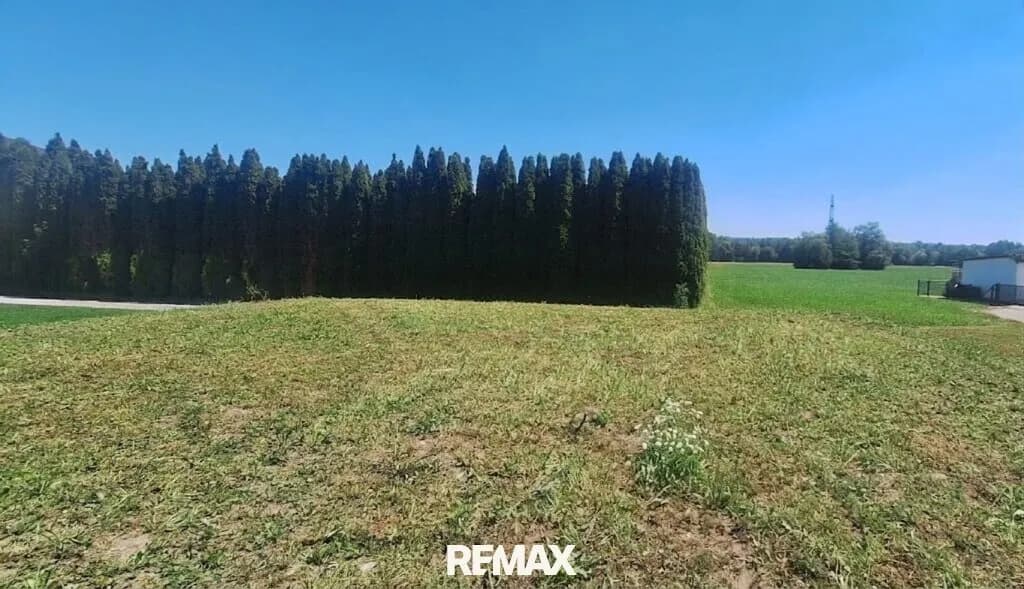 Grundstück kaufen in Braunau am Inn – 814 m², € 125.000