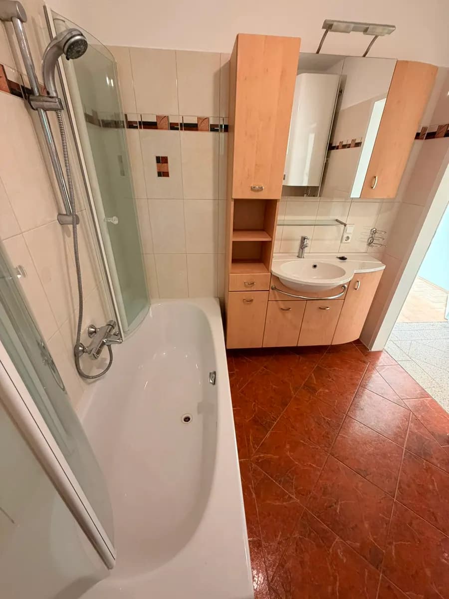 2-Zimmer-Wohnung kaufen in Ried im Innkreis – 65 m², € 290.000 – Bild 8 von 12