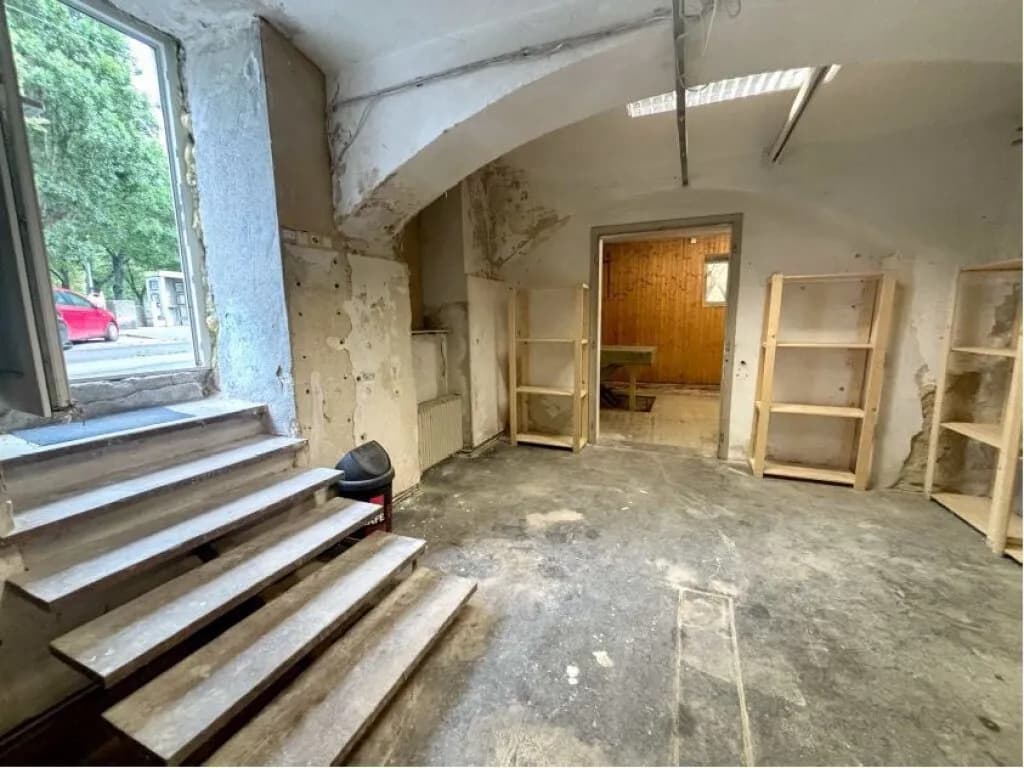 Gewerbeimmobilie mieten in Wien – 151 m², € 990