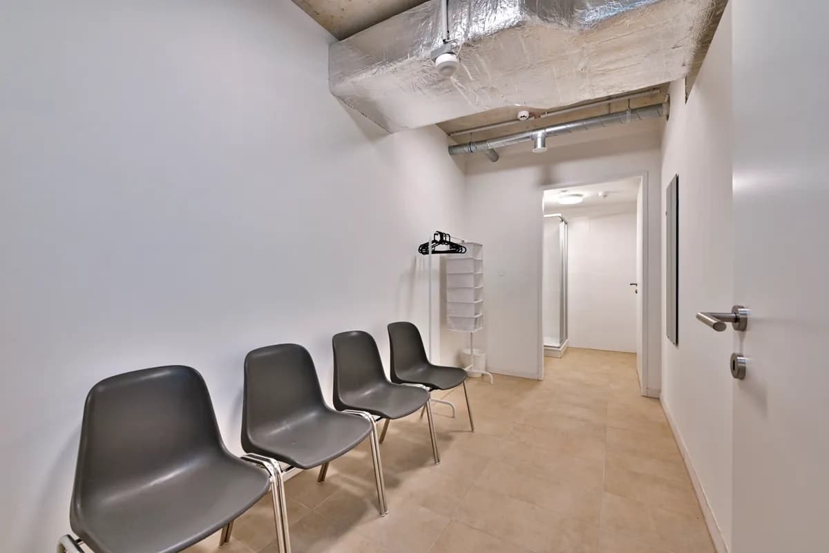 4-Zimmer-Immobilie mieten in Wien – 358 m², € 3.880 – Bild 12 von 31