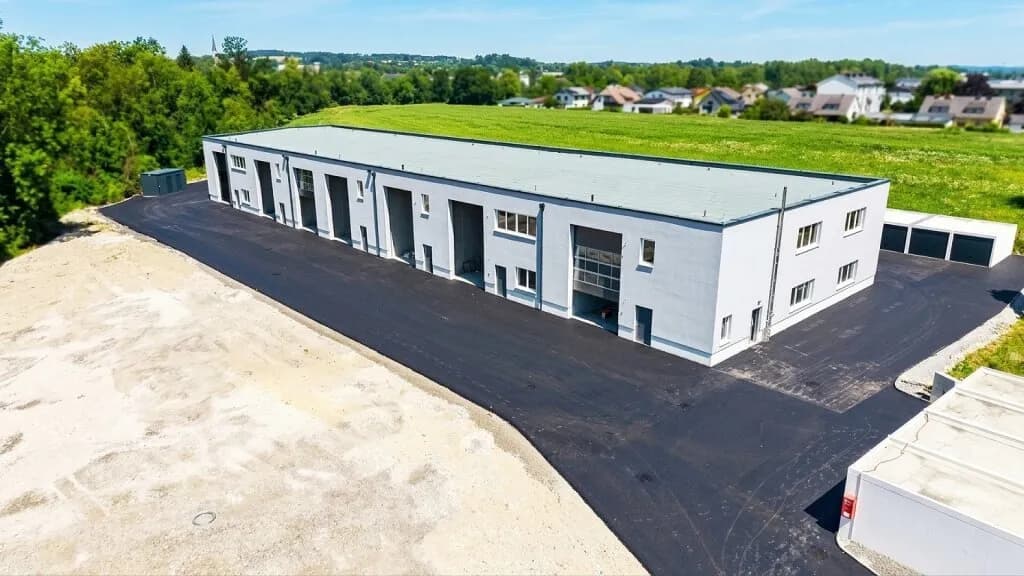Gewerbeimmobilie mieten in Vöcklabruck – 97 m², € 900