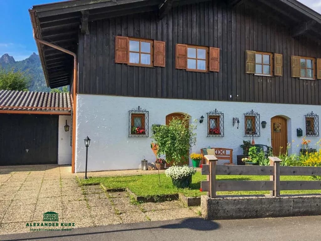 Haus mieten in Salzburg-Umgebung – 120 m², € 2.151
