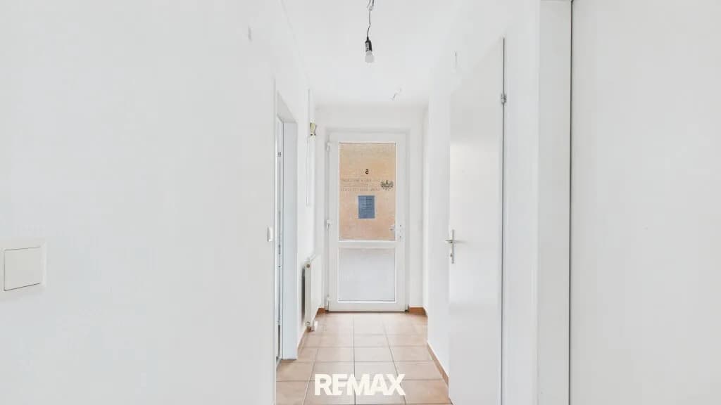 4-Zimmer-Haus kaufen in Gänserndorf – 100 m², € 410.000 – Bild 2 von 16