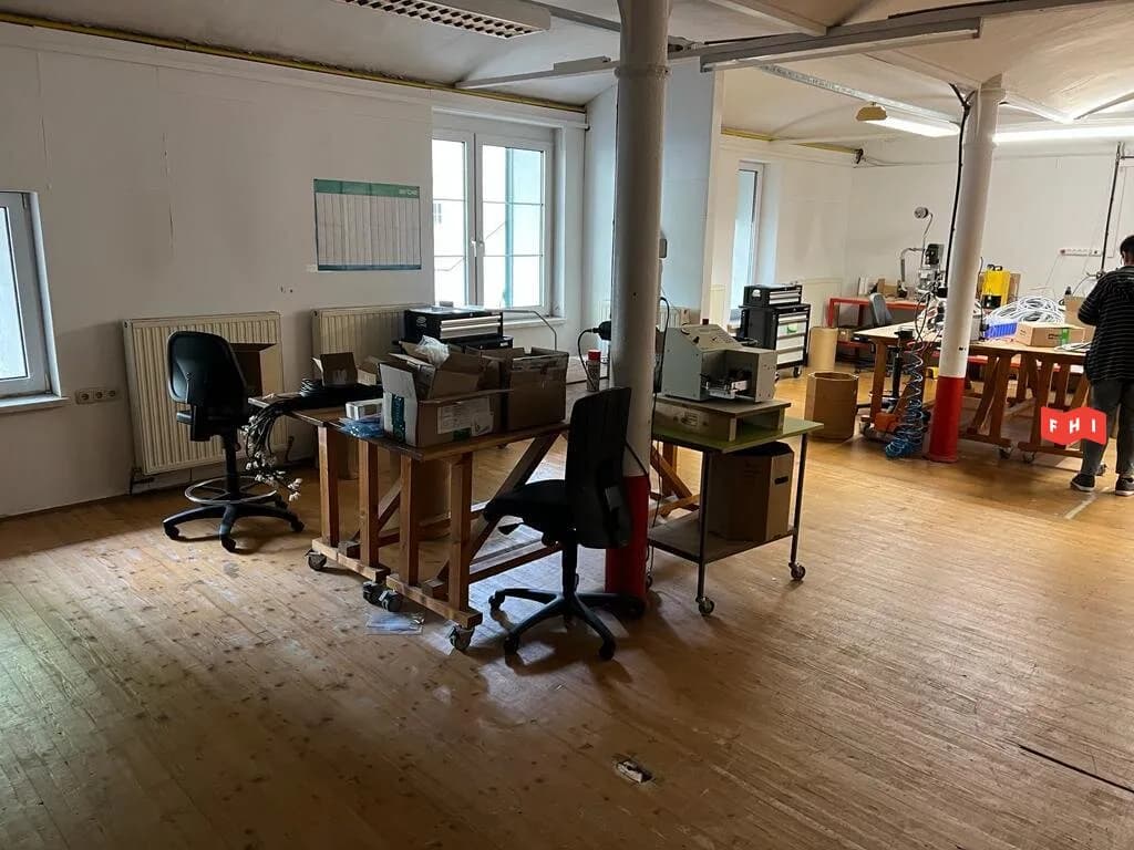 Gewerbeimmobilie mieten in Linz Land – 550 m², € 2.750 – Bild 9 von 14
