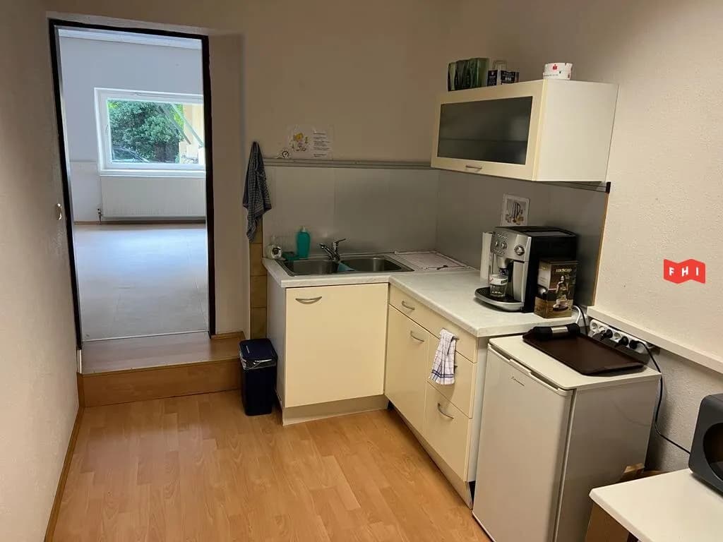Gewerbeimmobilie mieten in Linz Land – 550 m², € 2.750 – Bild 10 von 14