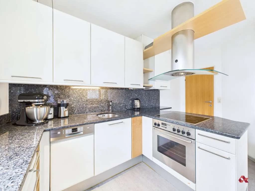 4-Zimmer-Wohnung kaufen in Innsbruck – 113,82 m², € 799.000 – Bild 2 von 12