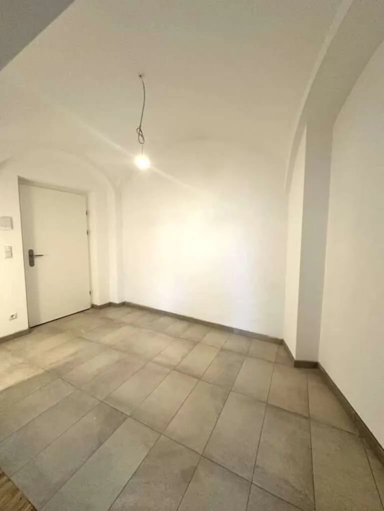 2-Zimmer-Gewerbeimmobilie mieten in Graz – 45 m², € 499 – Bild 8 von 17
