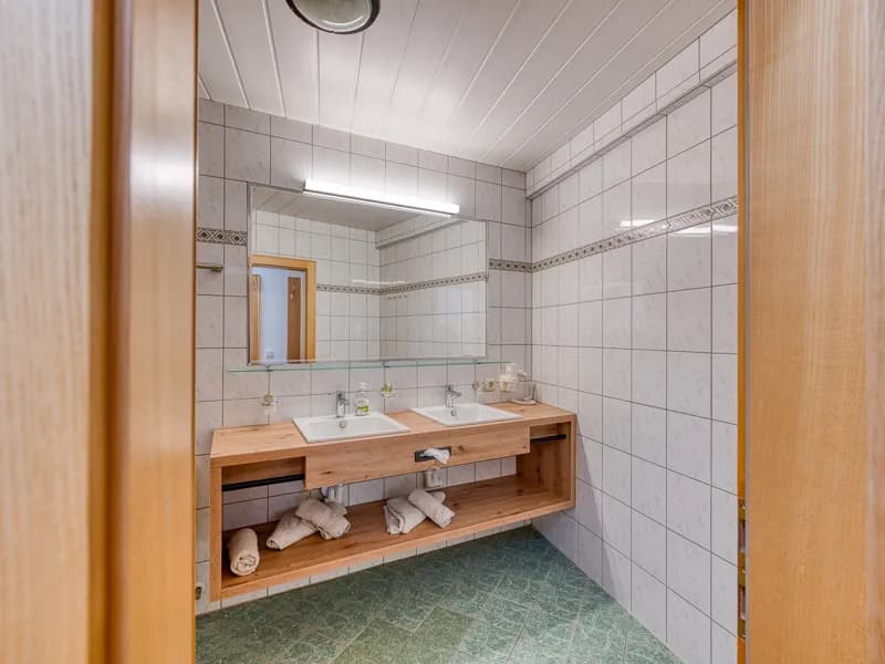 Haus kaufen in Landeck – 1 224 m² – Bild 5 von 12