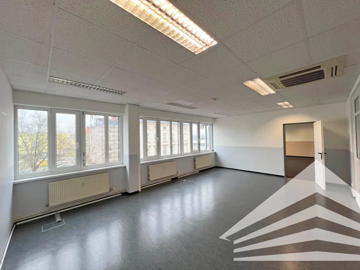 Gewerbeimmobilie mieten in Linz – 249 m², € 2.331