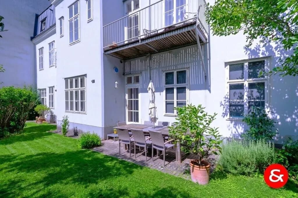 13-Zimmer-Haus kaufen in Wien – 432 m², € 2.350.000 – Bild 2 von 27