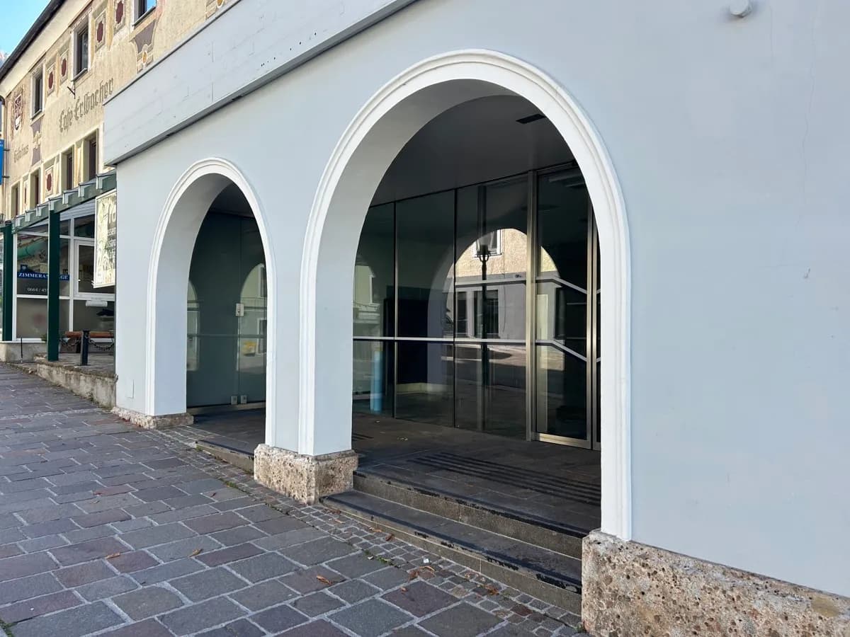 7-Zimmer-Gewerbeimmobilie mieten in Liezen – 297 m², € 4.894 – Bild 2 von 16