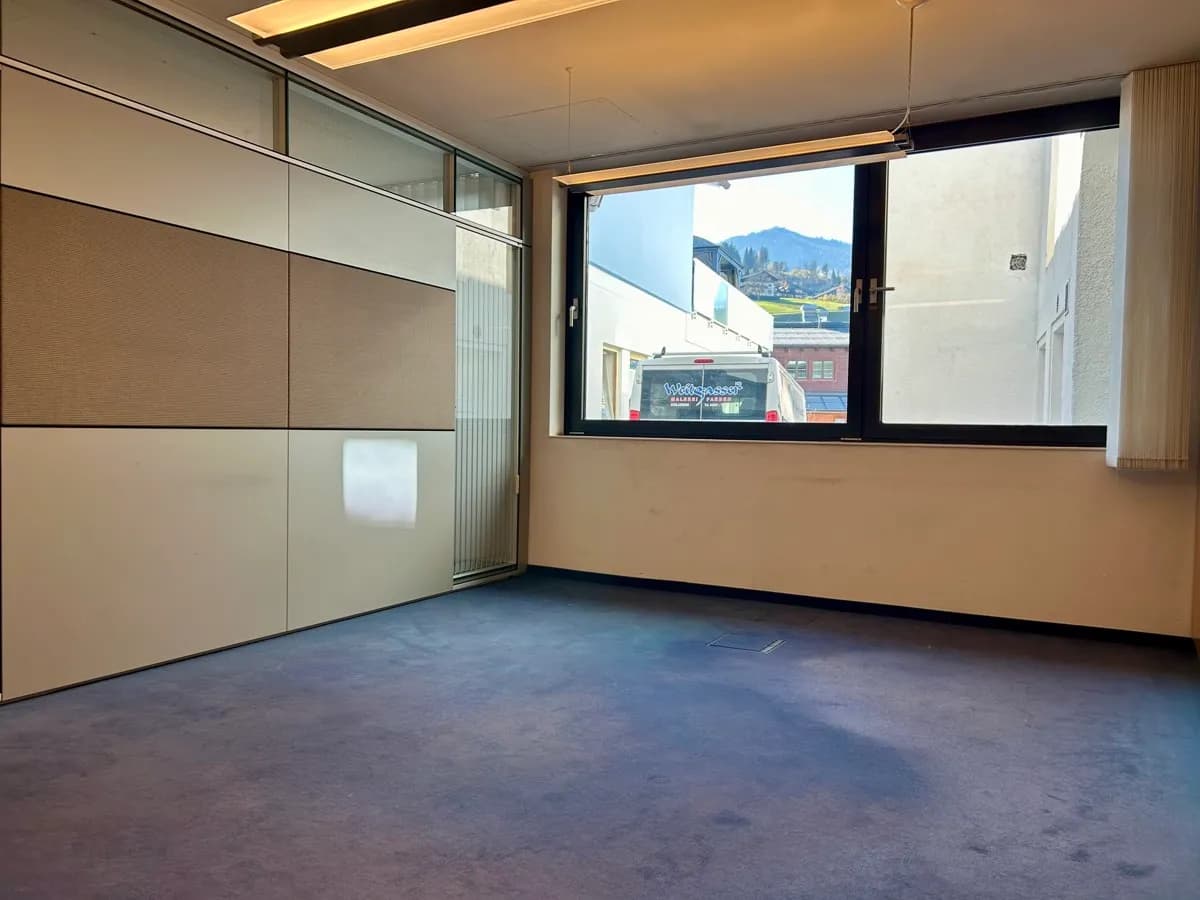 7-Zimmer-Gewerbeimmobilie mieten in Liezen – 297 m², € 4.894 – Bild 5 von 16