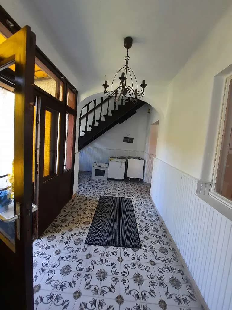 7-Zimmer-Haus mieten in Österreich – 180 m², € 800 – Bild 4 von 10