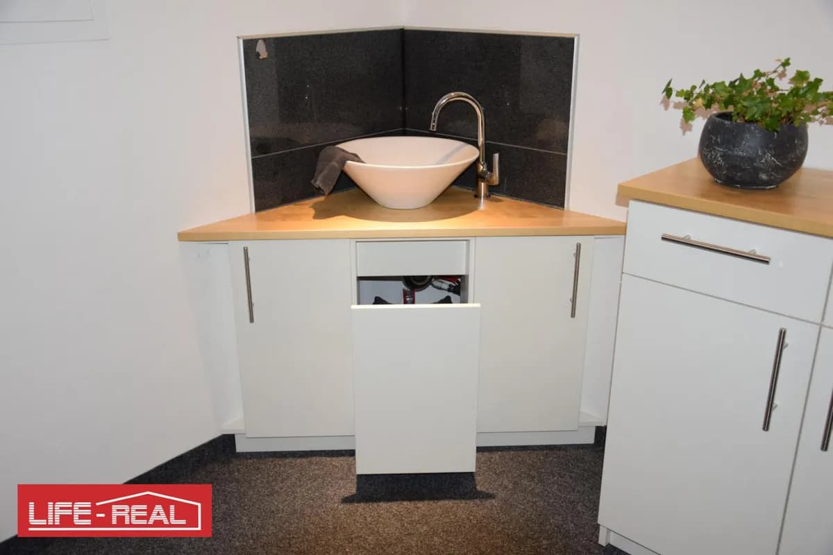 6-Zimmer-Gewerbeimmobilie mieten in Rohrbach – 154 m², € 1.341 – Bild 22 von 29