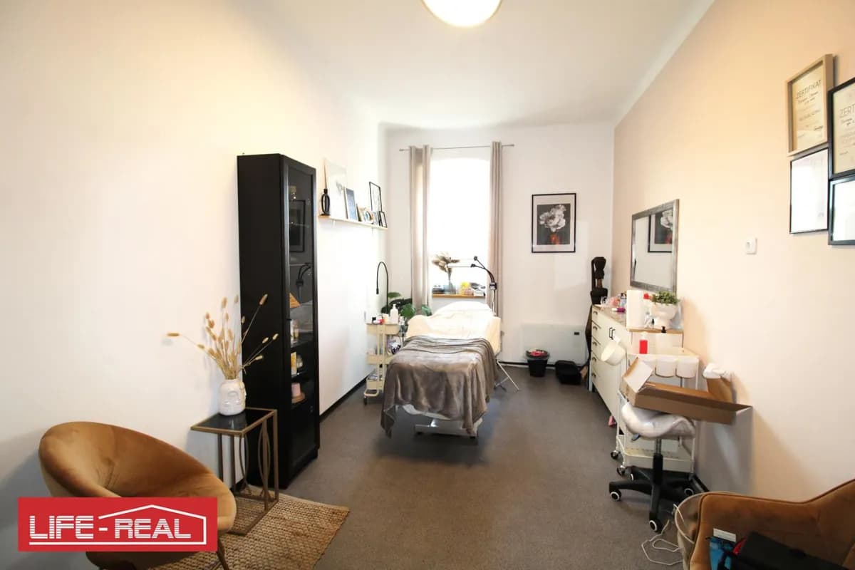 1-Zimmer-Gewerbeimmobilie mieten in Linz – 18 m², € 167