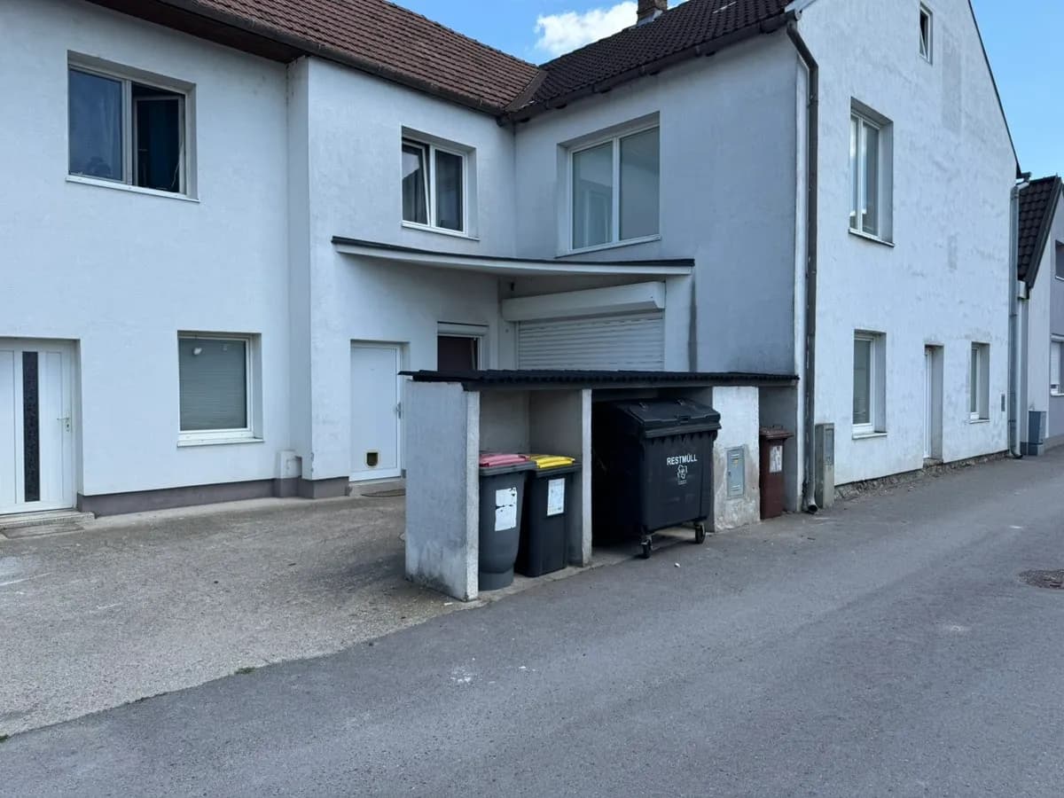 Gewerbeimmobilie mieten in Baden – 175 m², € 990