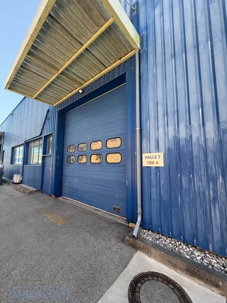 Gewerbeimmobilie mieten in Wien – 889 m², € 8.298