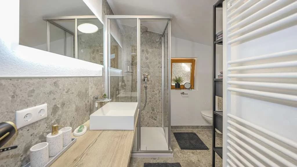 7-Zimmer-Gewerbeimmobilie kaufen in Kitzbühel – 238,9 m², € 1.390.000 – Bild 24 von 33