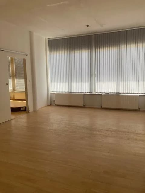 4-Zimmer-Gewerbeimmobilie mieten in Linz – 144 m², € 1.313 – Bild 4 von 7