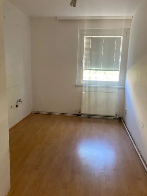 4-Zimmer-Gewerbeimmobilie mieten in Linz – 144 m², € 1.313 – Bild 7 von 7