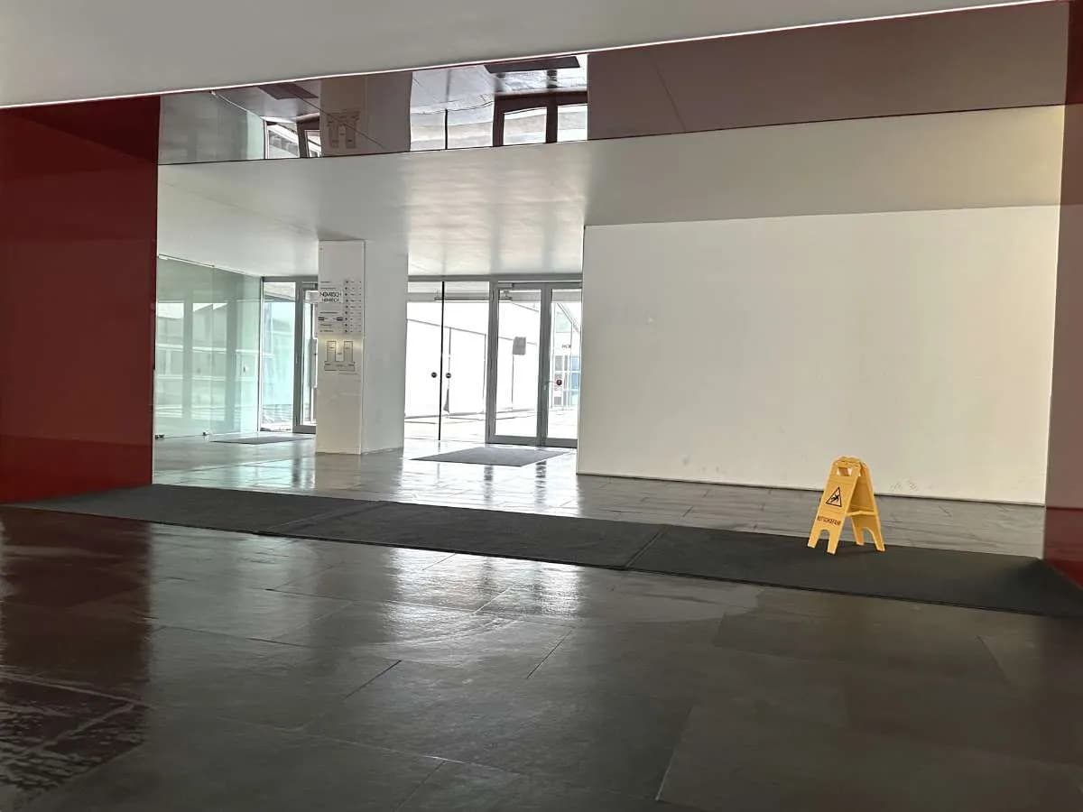 Gewerbeimmobilie mieten in Wien – 308 m², € 13 – Bild 2 von 12