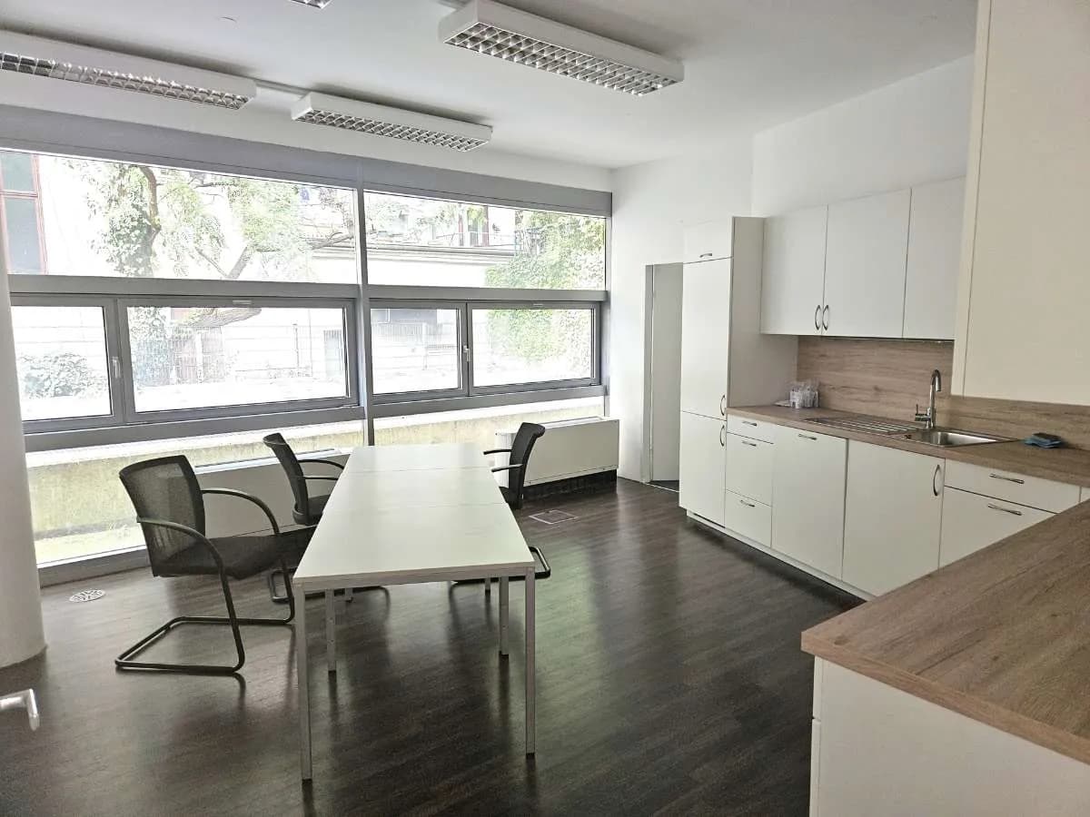 Gewerbeimmobilie mieten in Wien – 308 m², € 13 – Bild 4 von 12