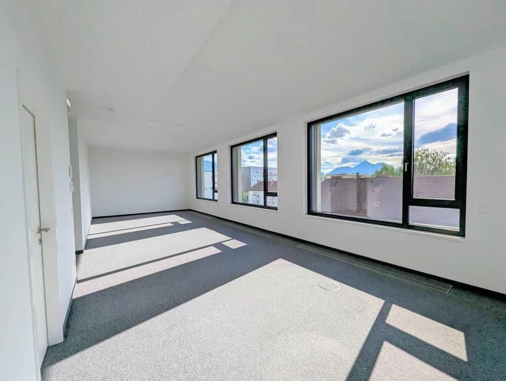 Gewerbeimmobilie mieten in Salzburg Stadt – 76 m², € 1.573